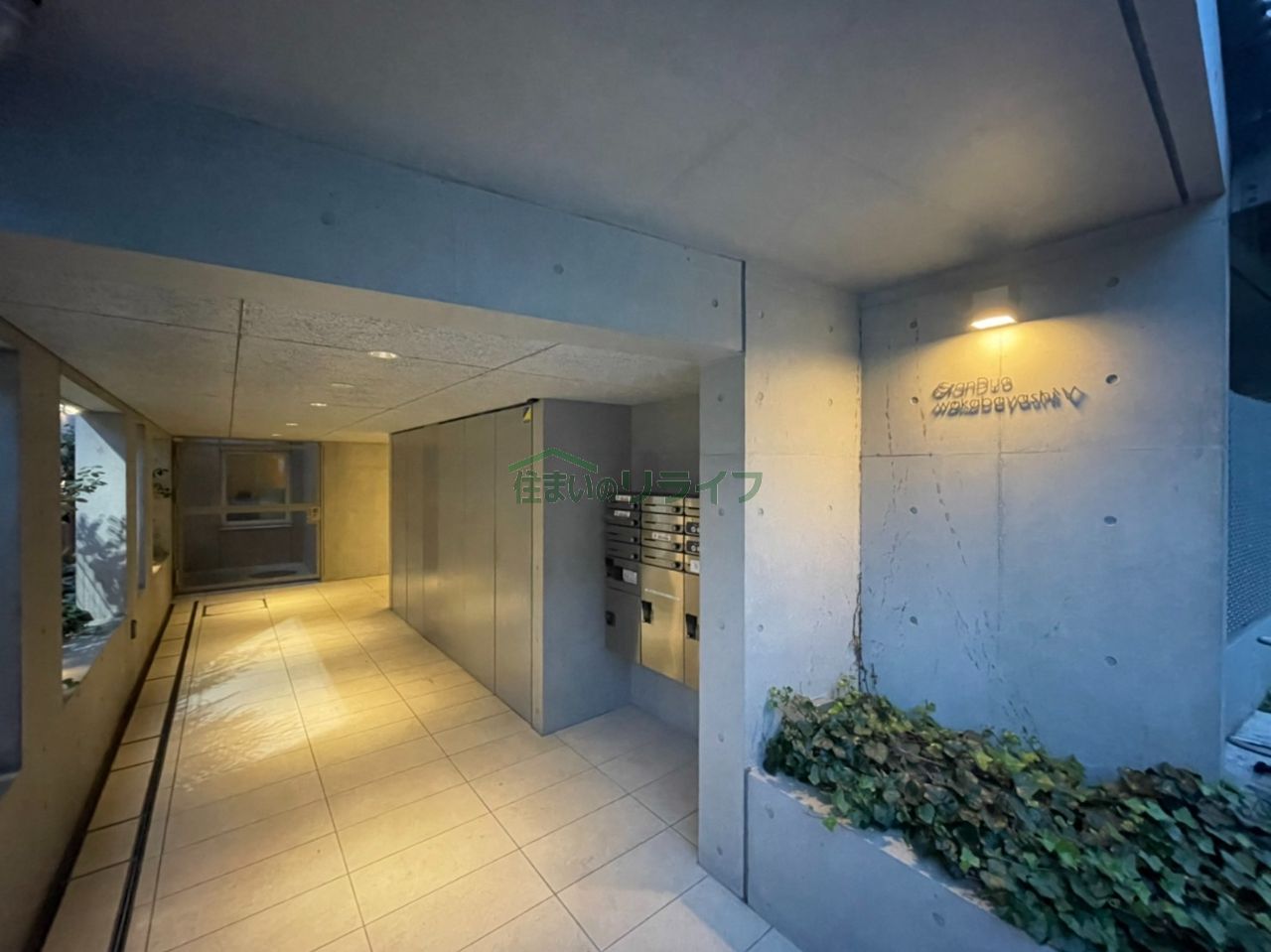 建物エントランス