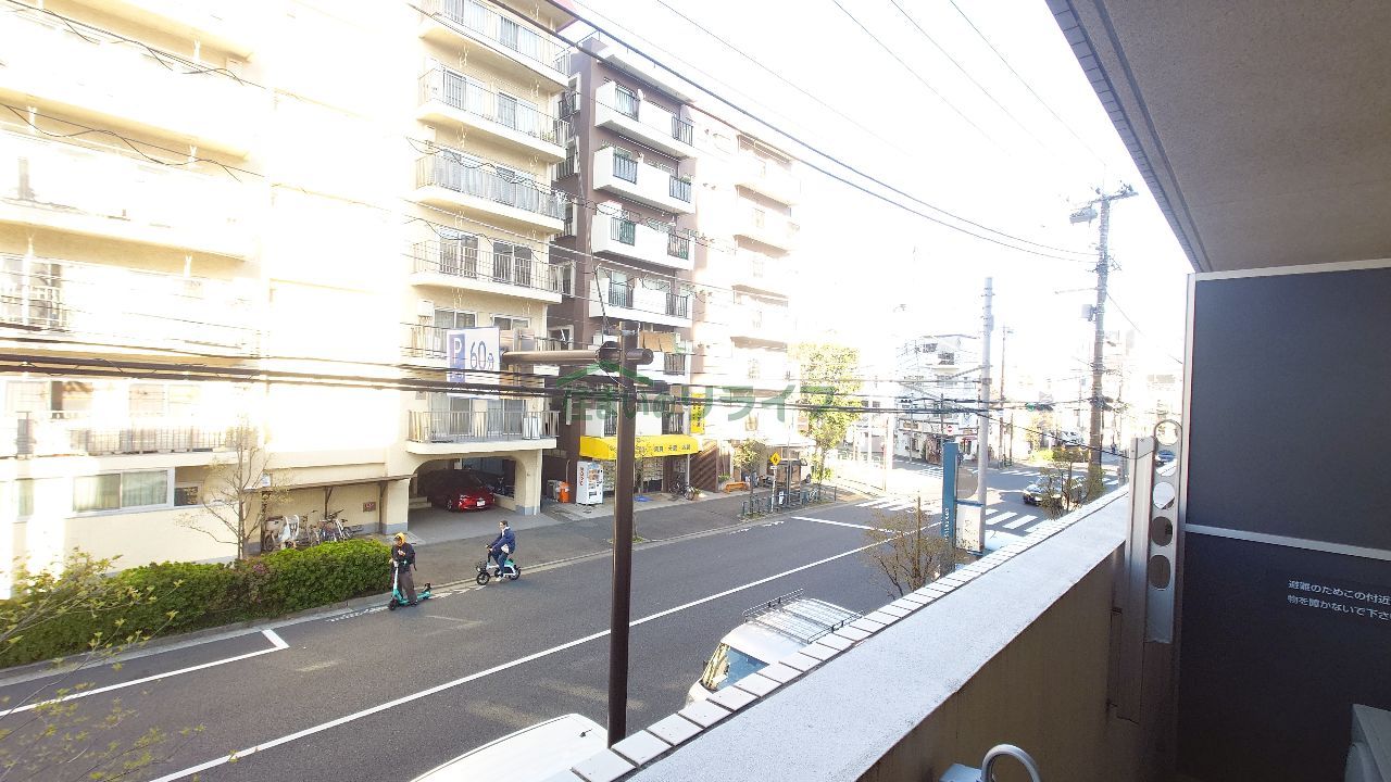 バルコニー