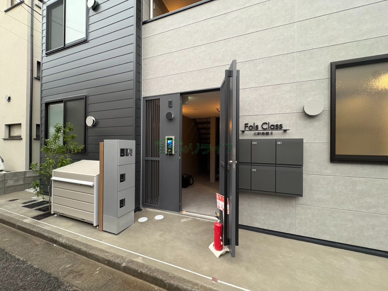 建物エントランス