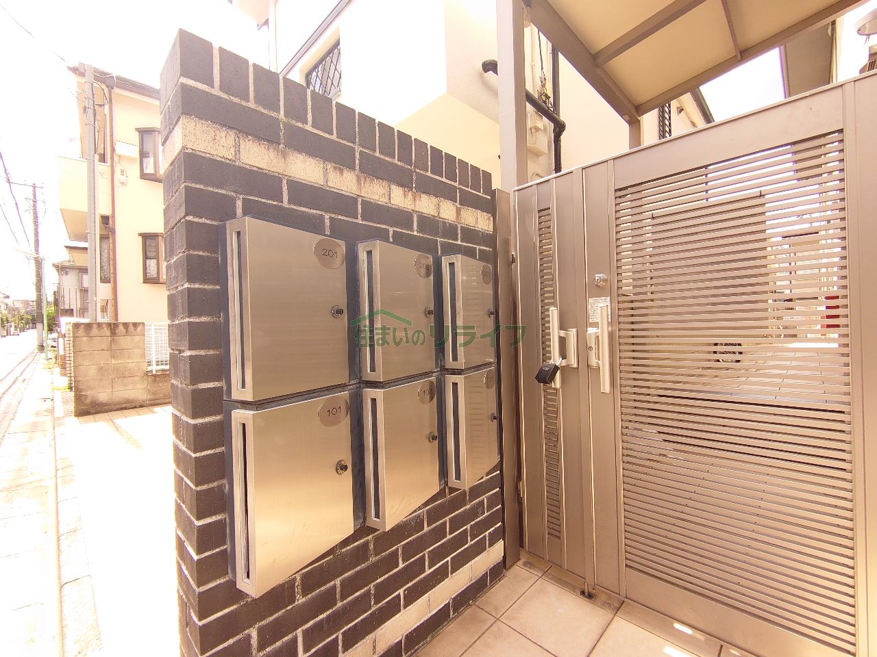 建物エントランス