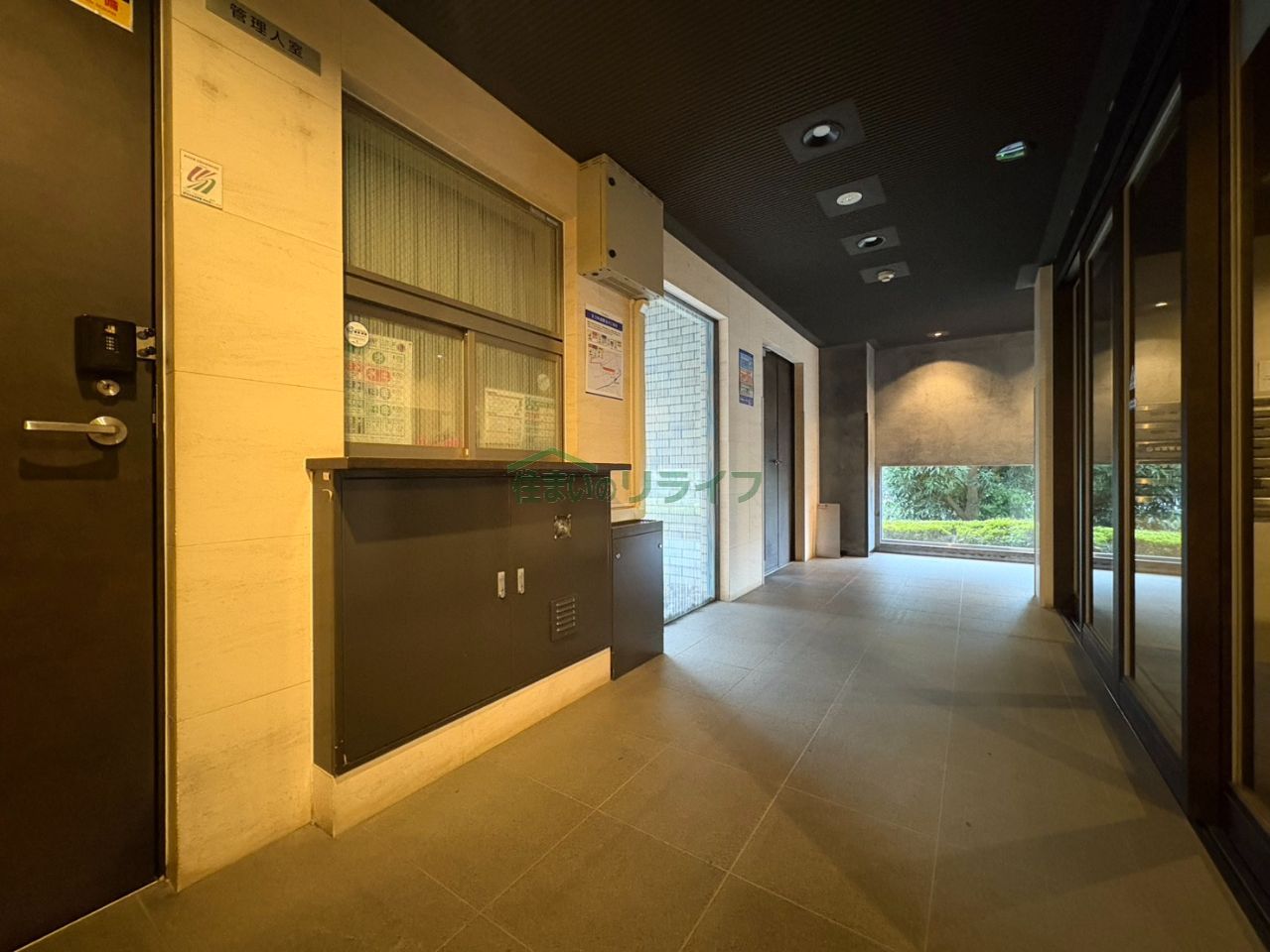 建物エントランス