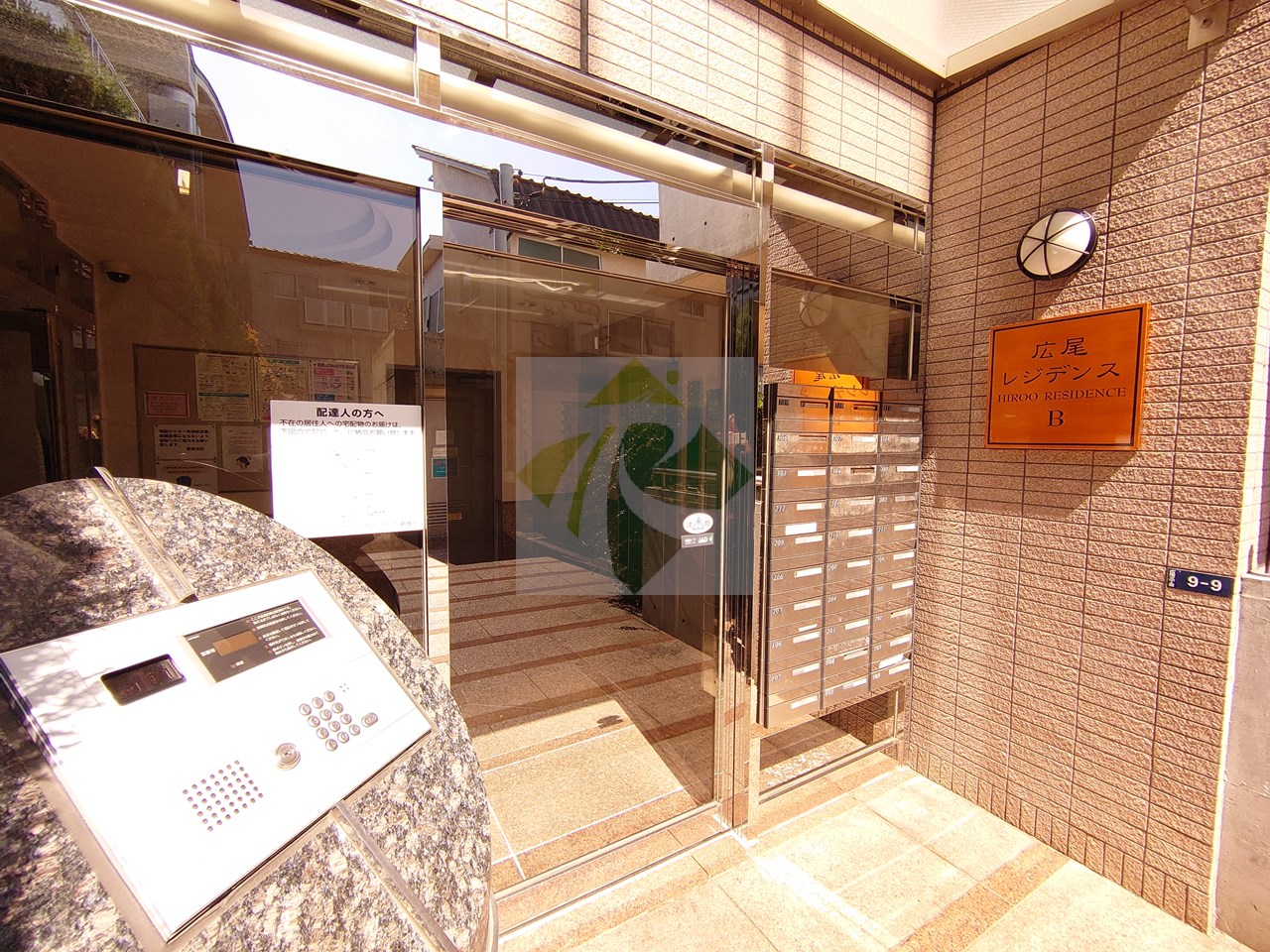 建物エントランス