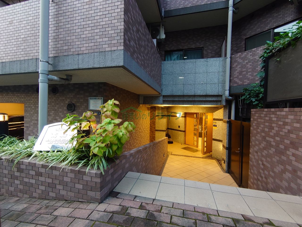建物エントランス