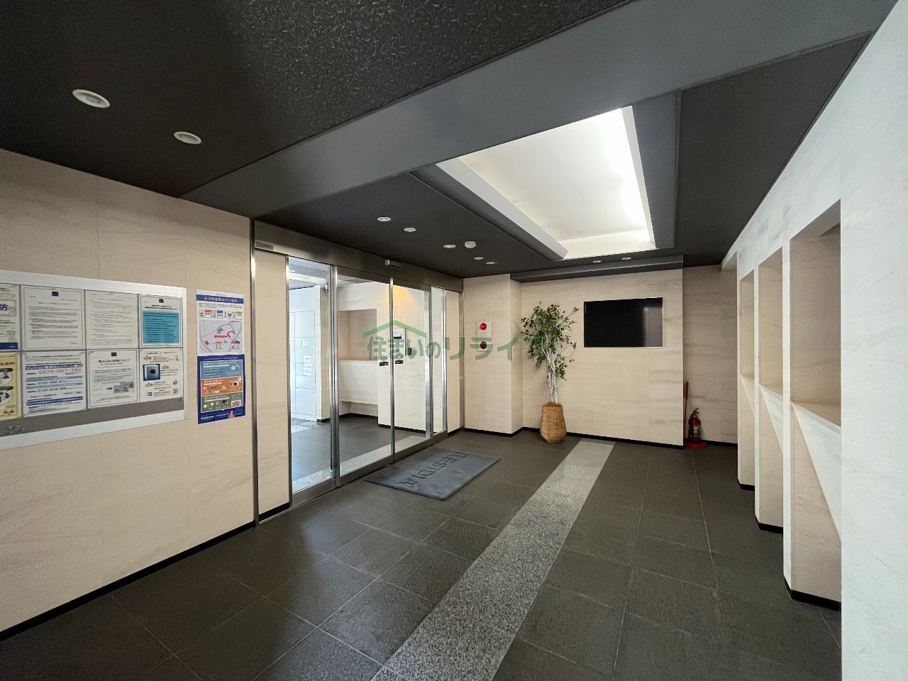 建物エントランス