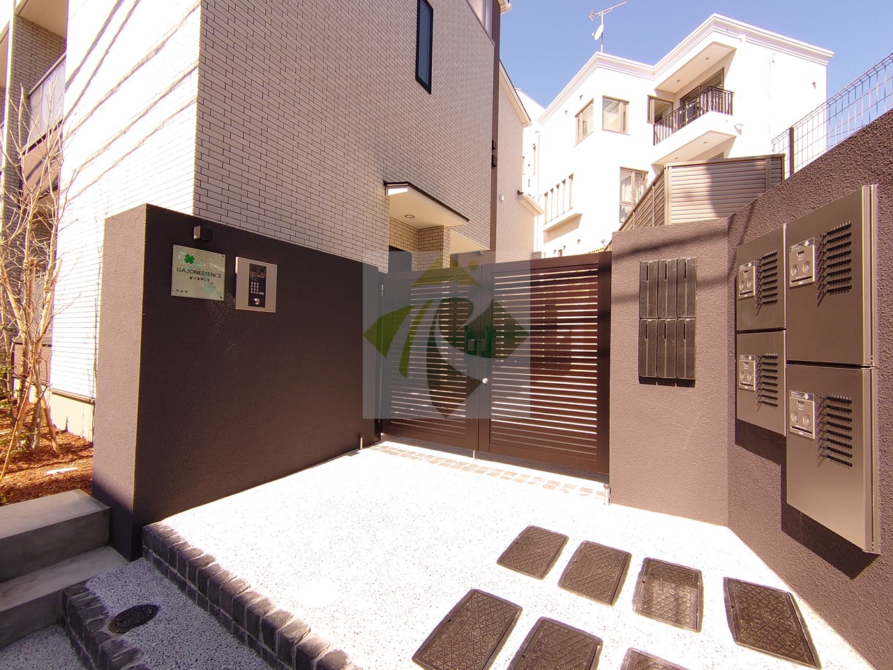 建物エントランス