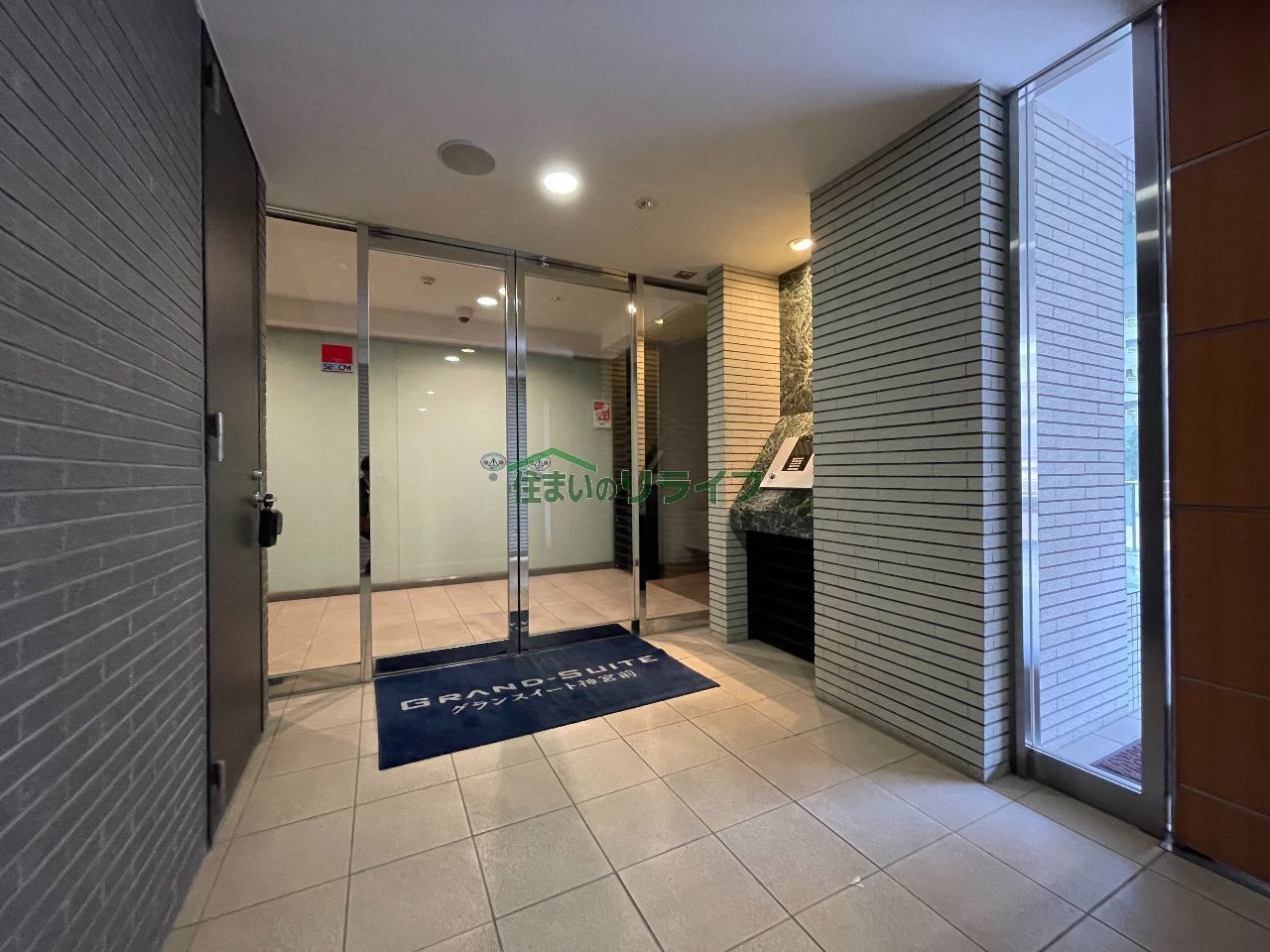 建物エントランス