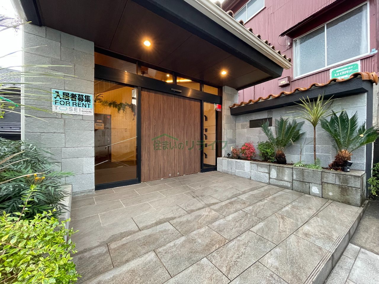 建物エントランス