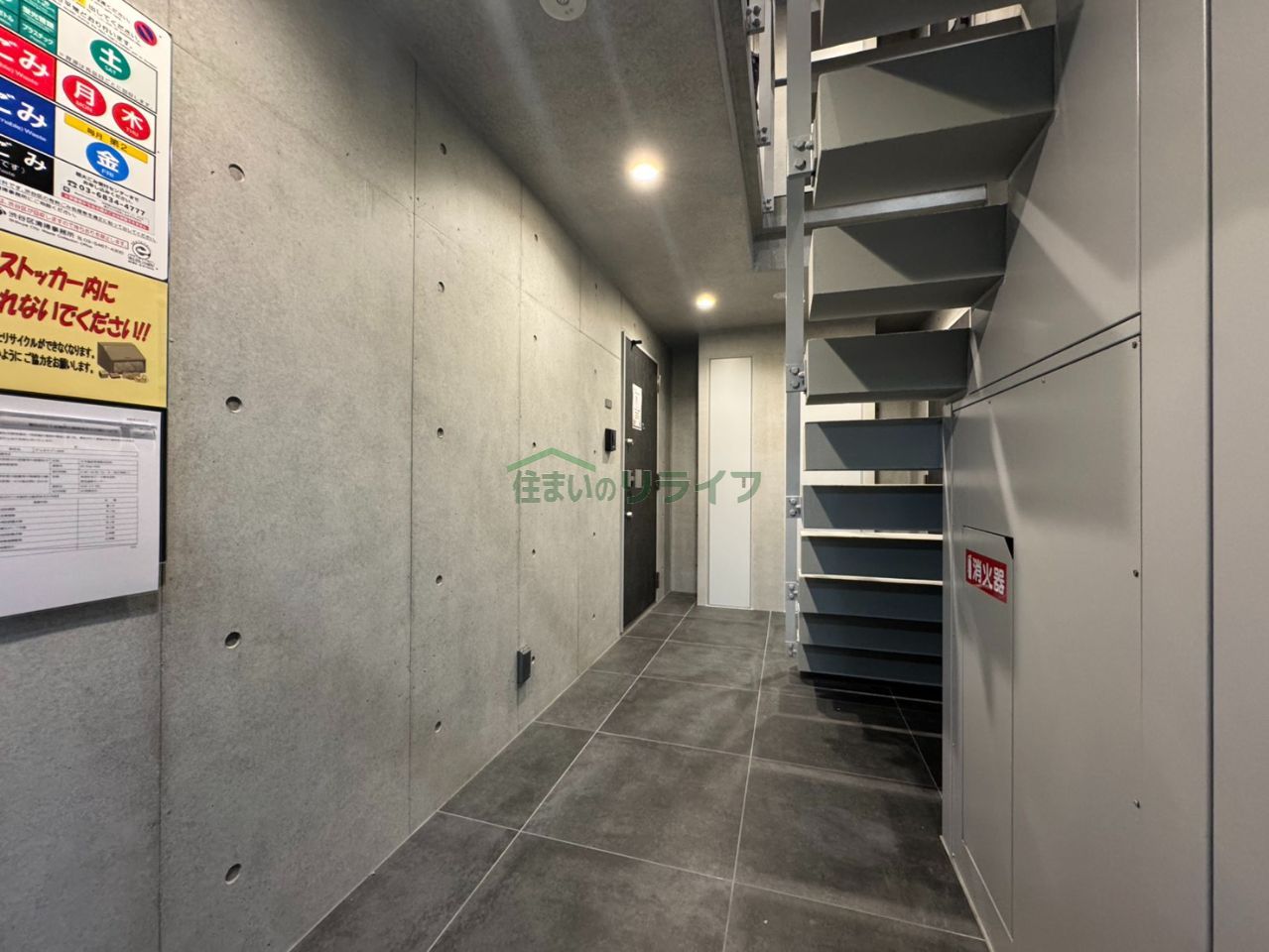 建物エントランス