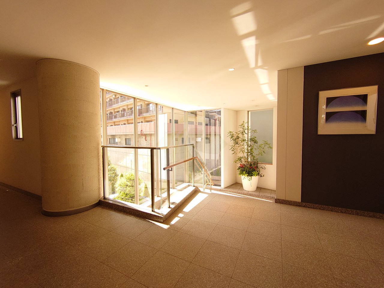 建物エントランス