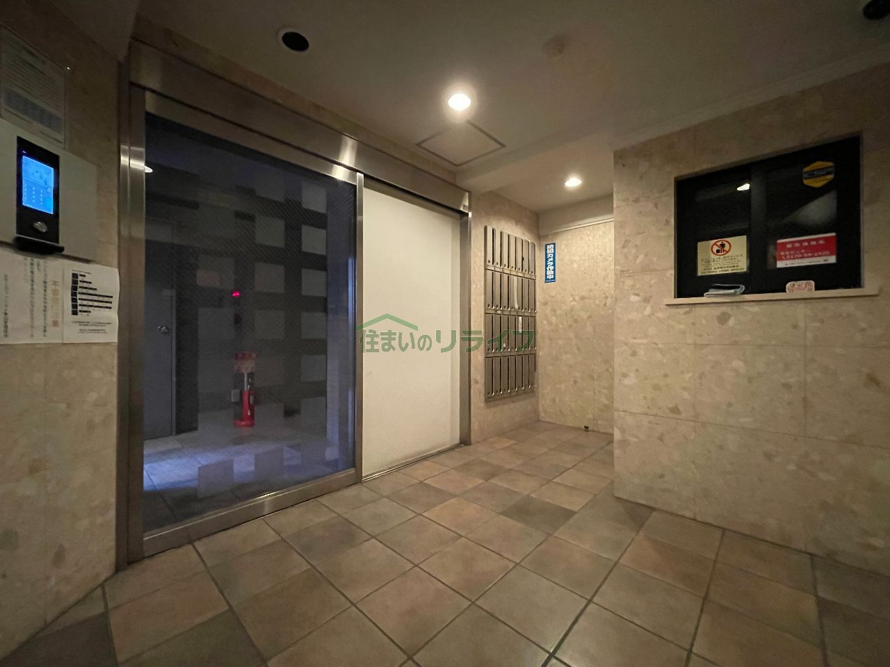 建物エントランス