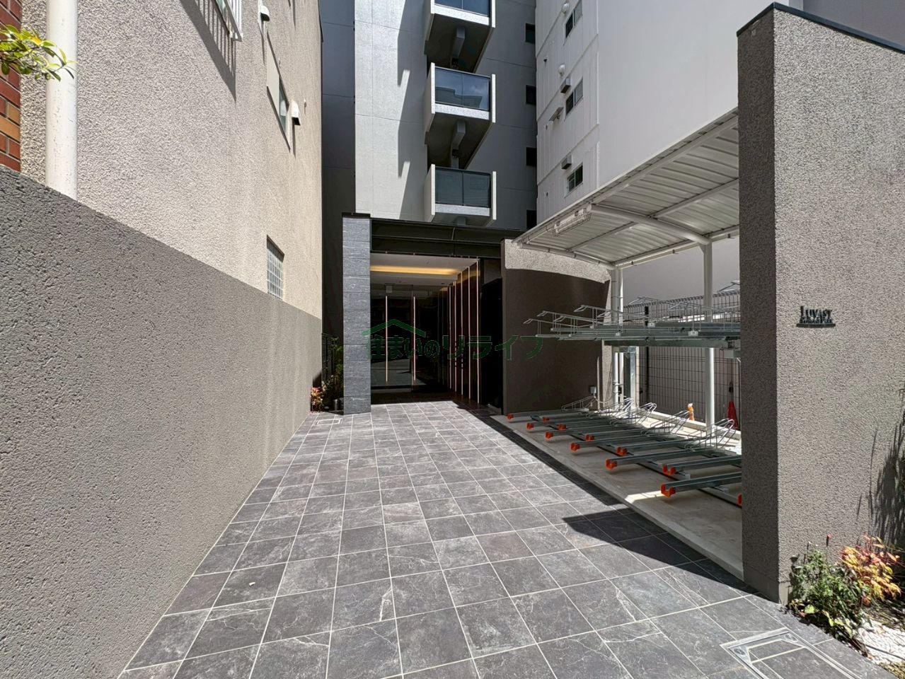 建物エントランス