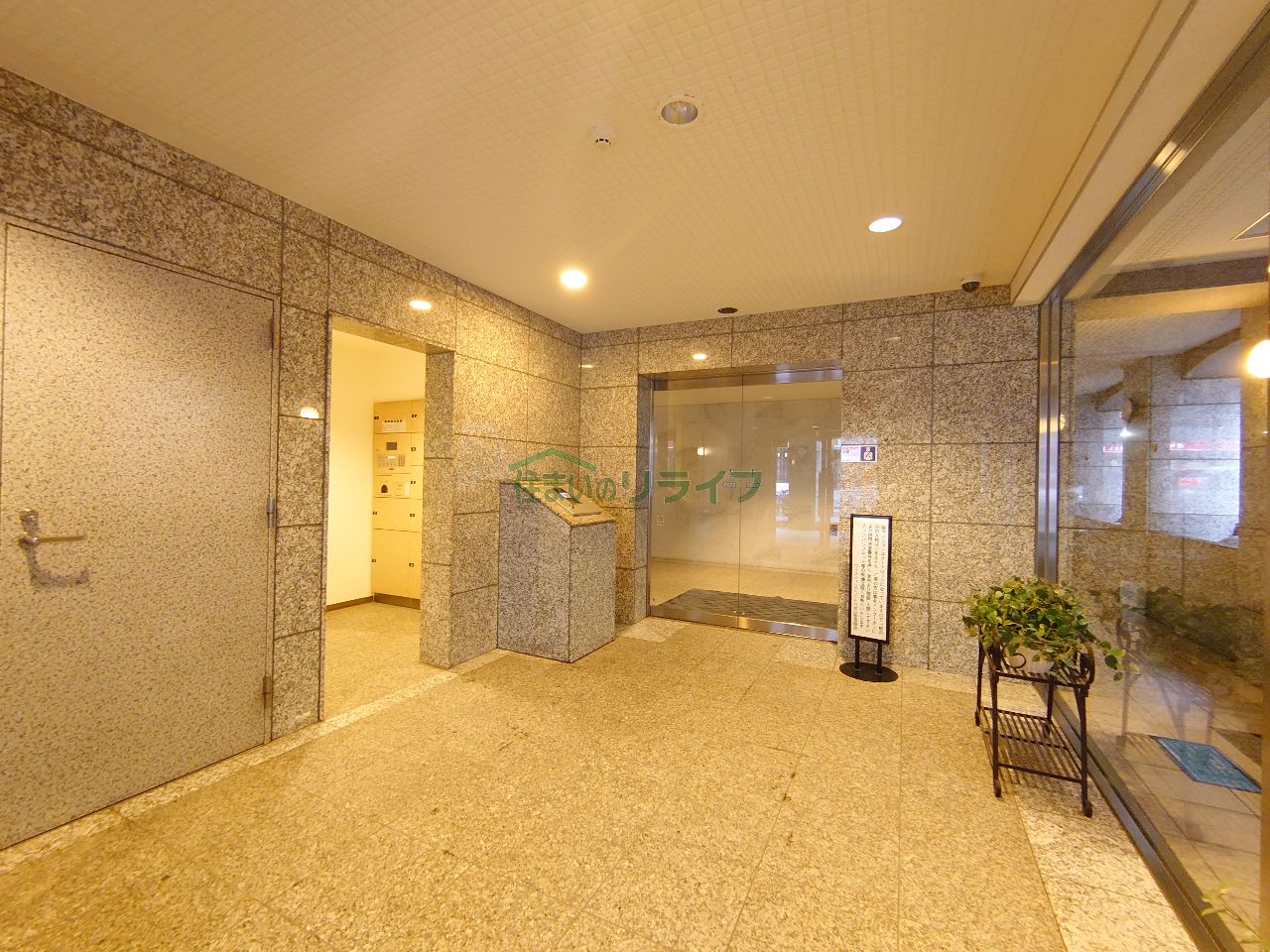 建物エントランス