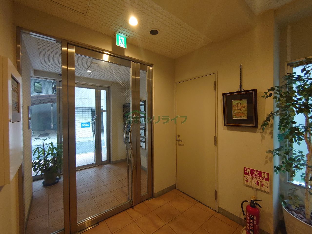 建物エントランス