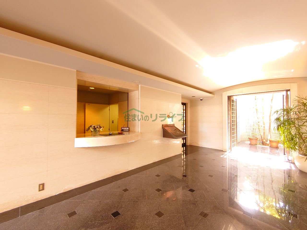 建物エントランス