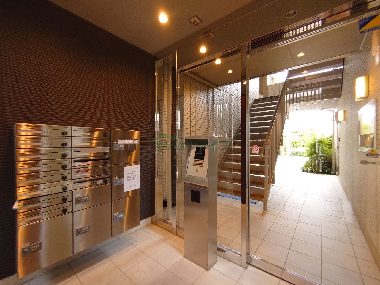 建物エントランス