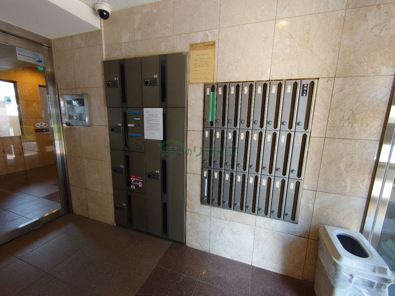 建物エントランス