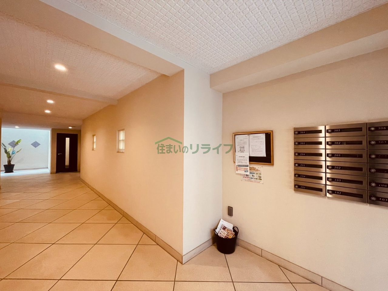 建物エントランス