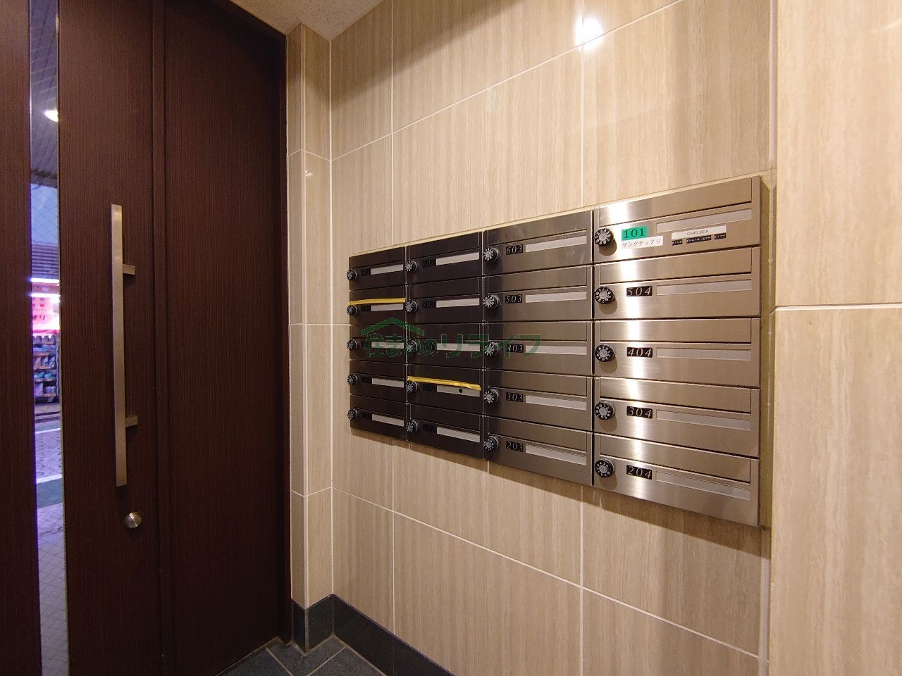 建物エントランス