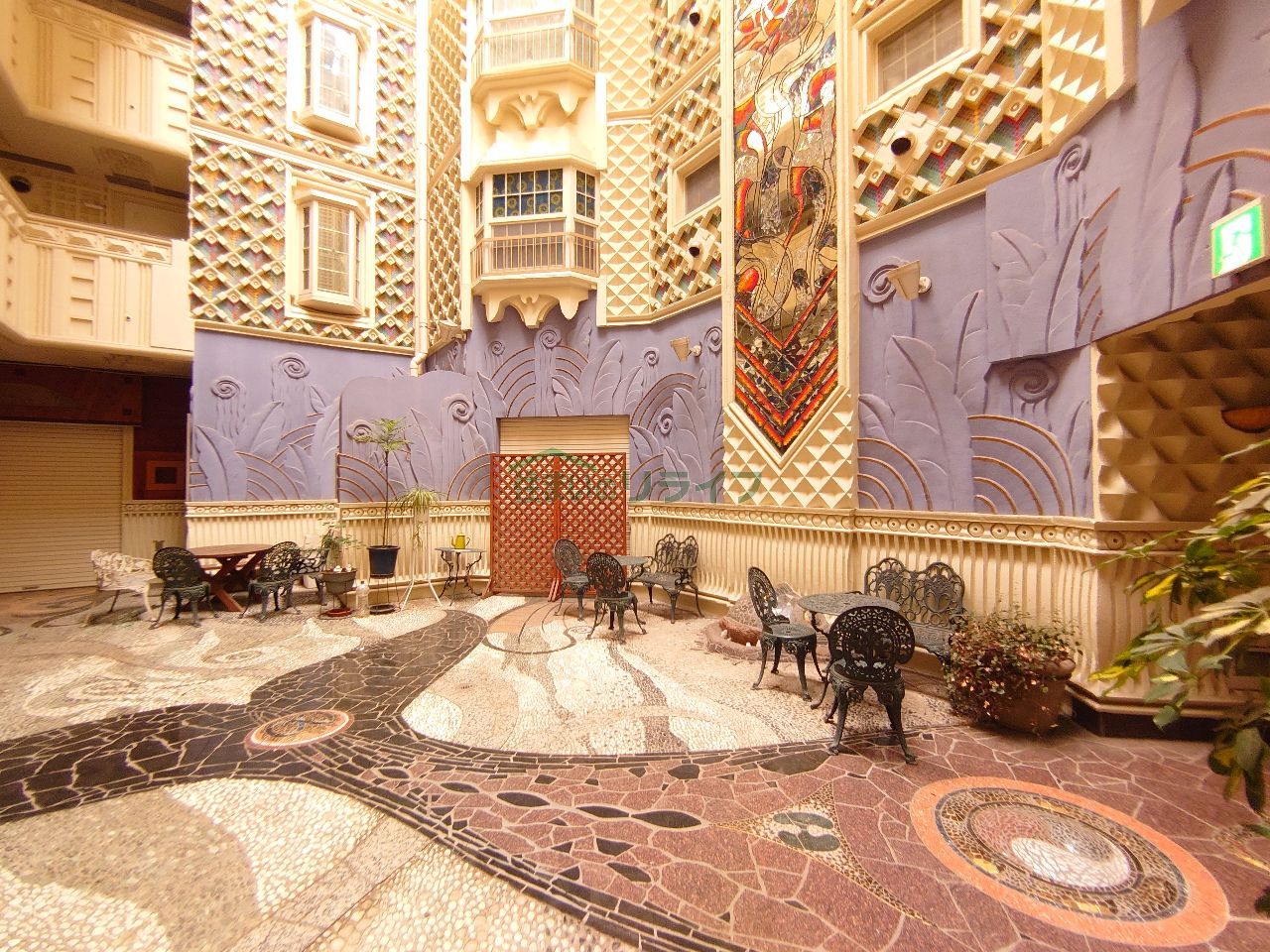 建物エントランス