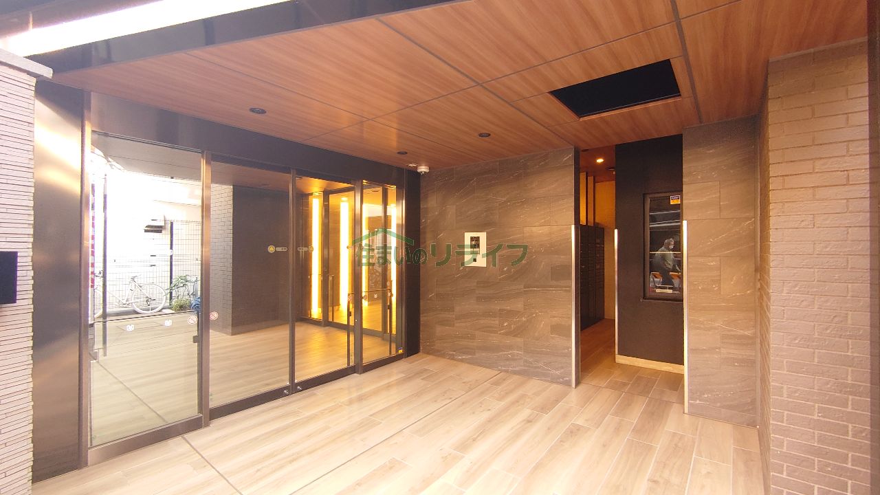 建物エントランス