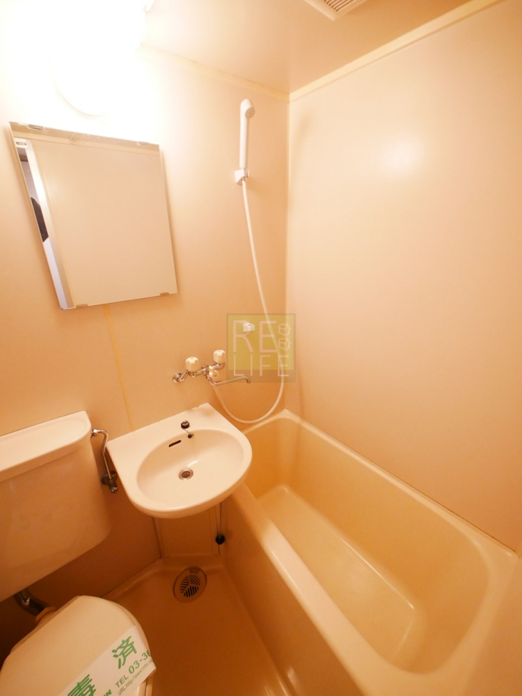 シャワールーム