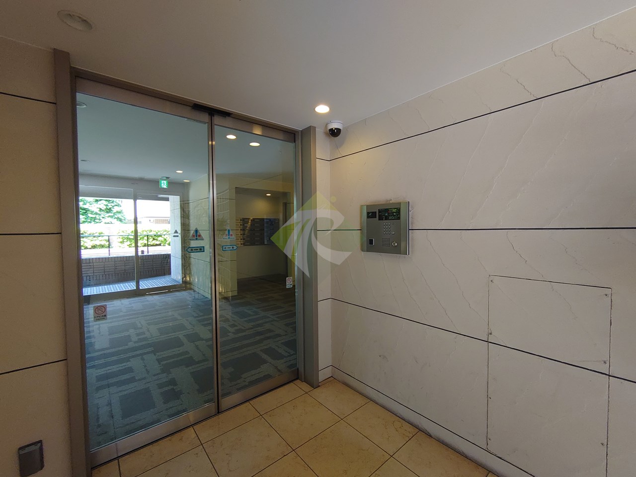 建物エントランス