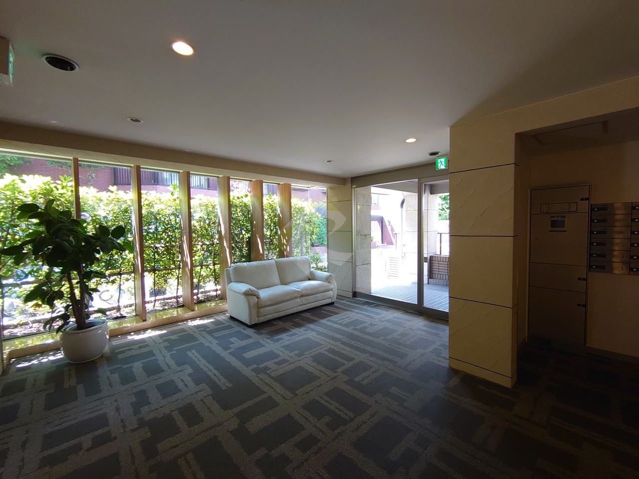 建物エントランス