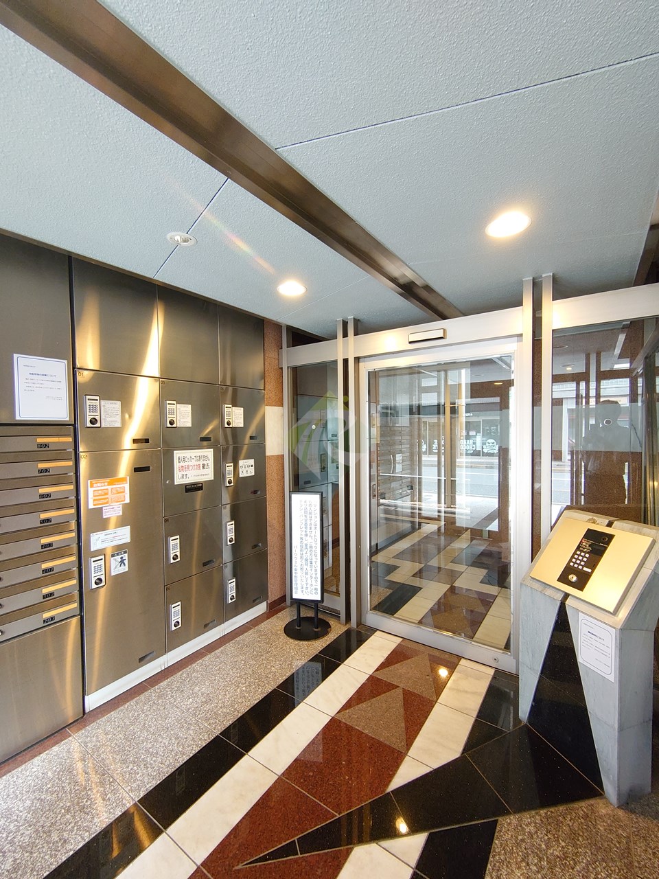 建物エントランス