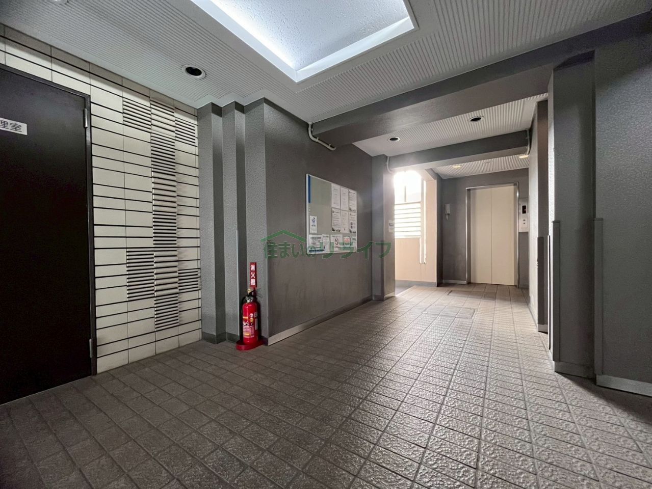 建物エントランス