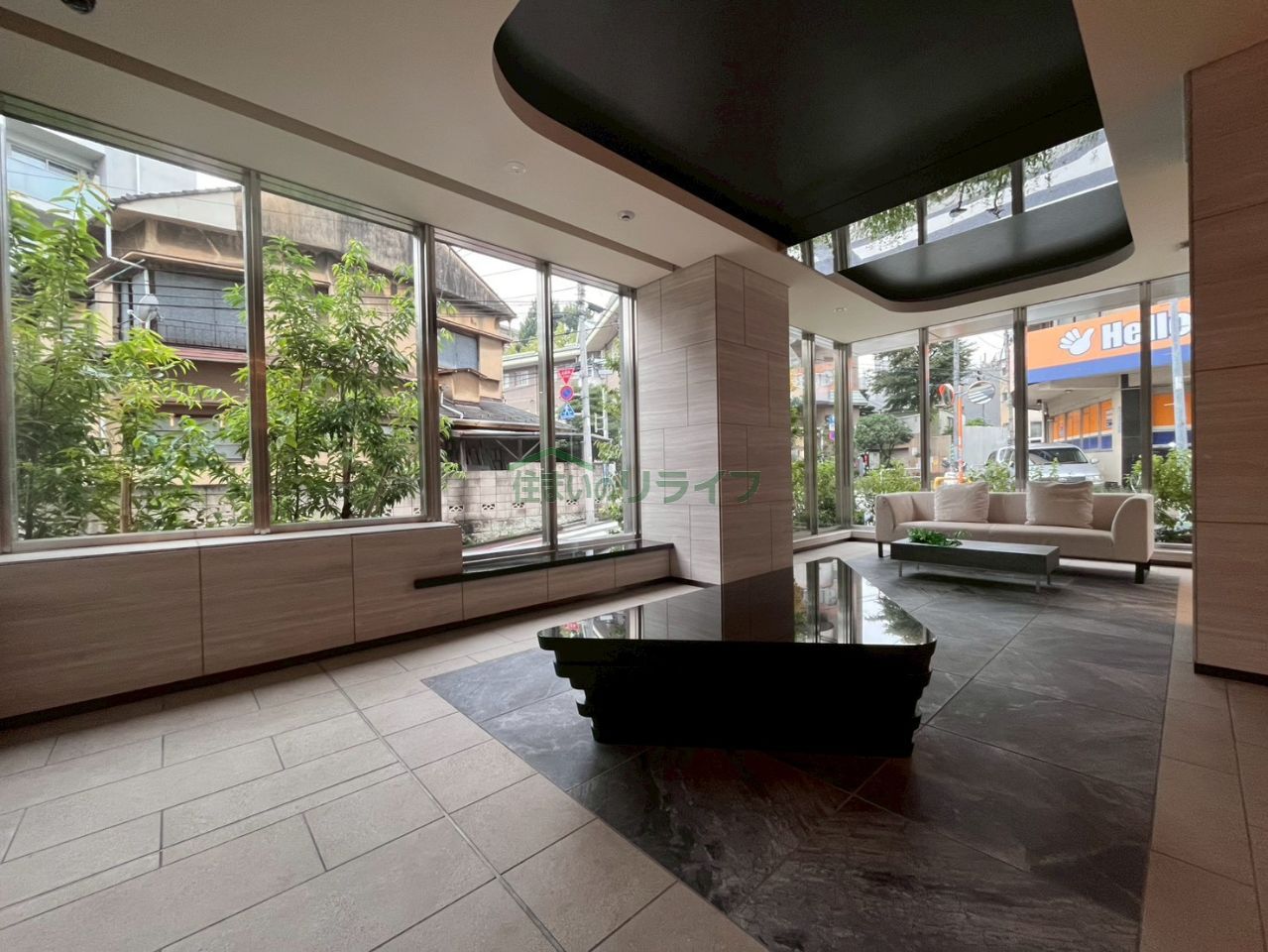 建物エントランス