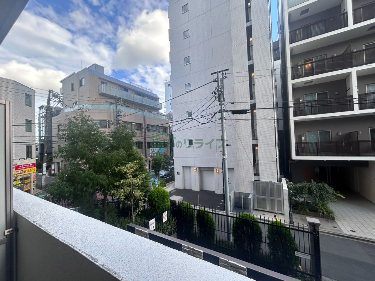 バルコニー