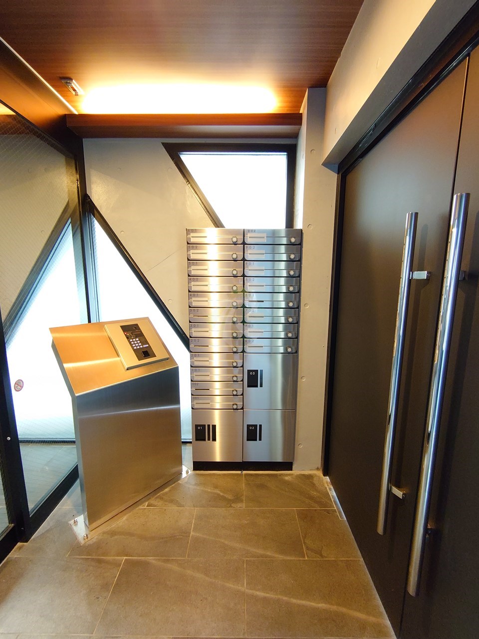 建物エントランス