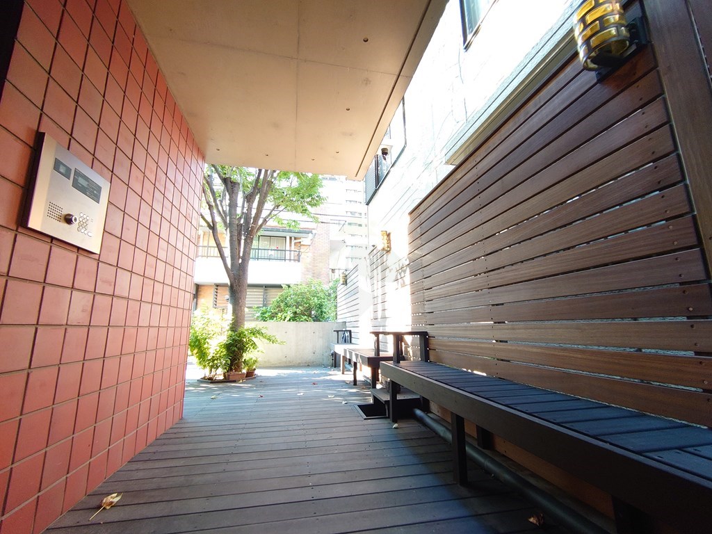 建物エントランス