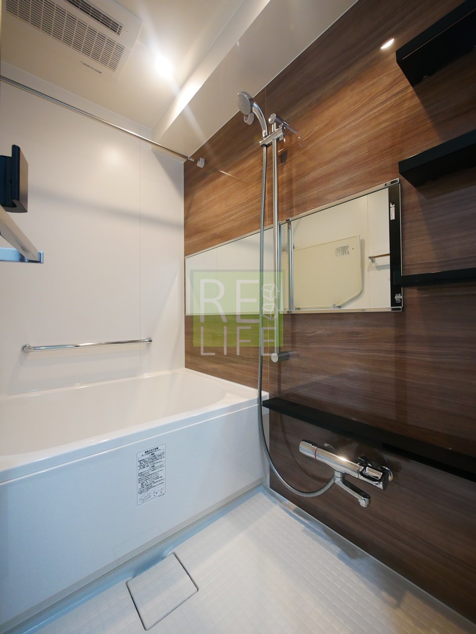 シャワールーム