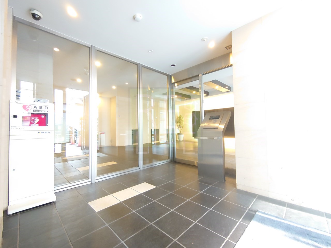 建物エントランス