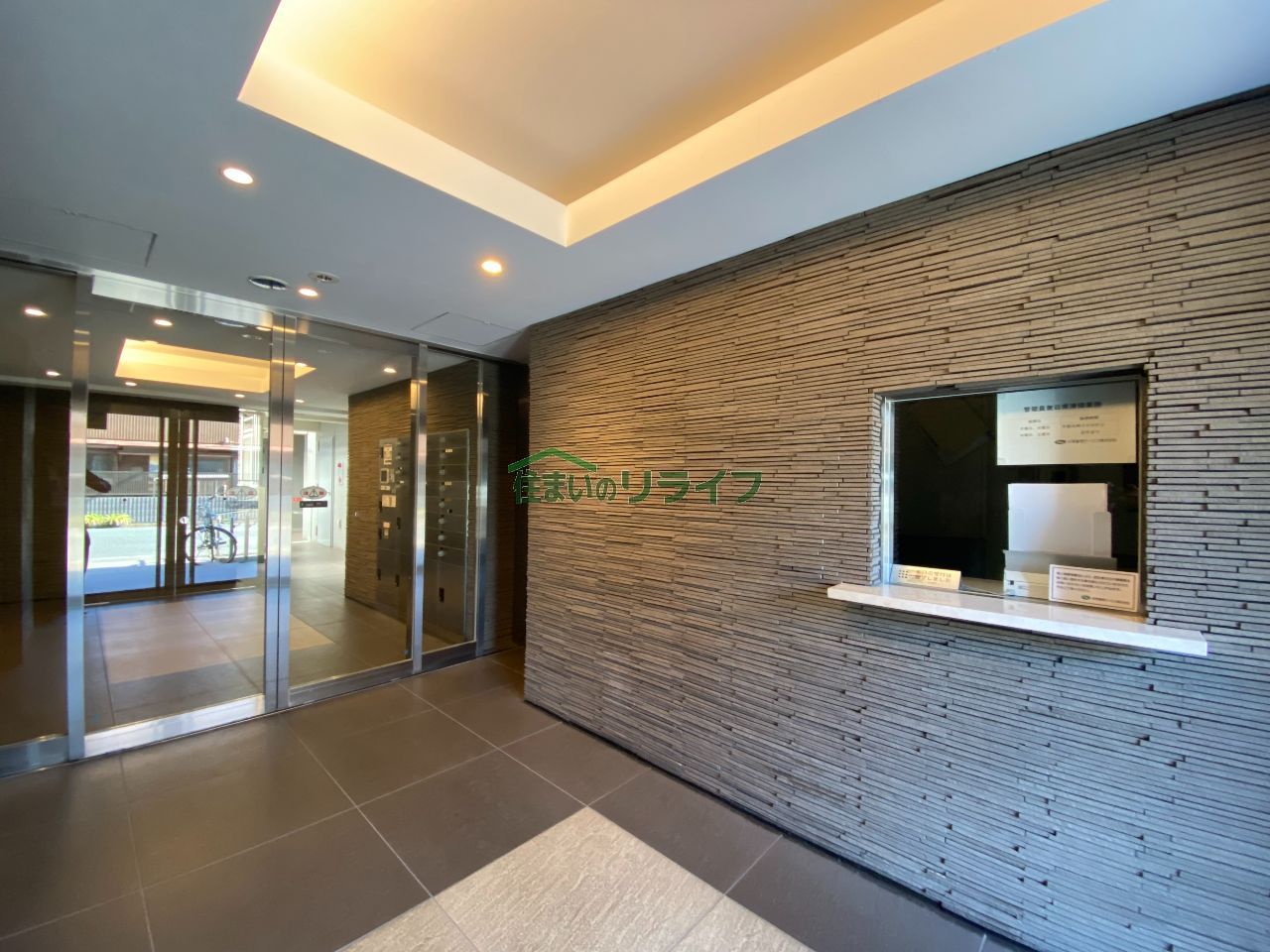 建物エントランス