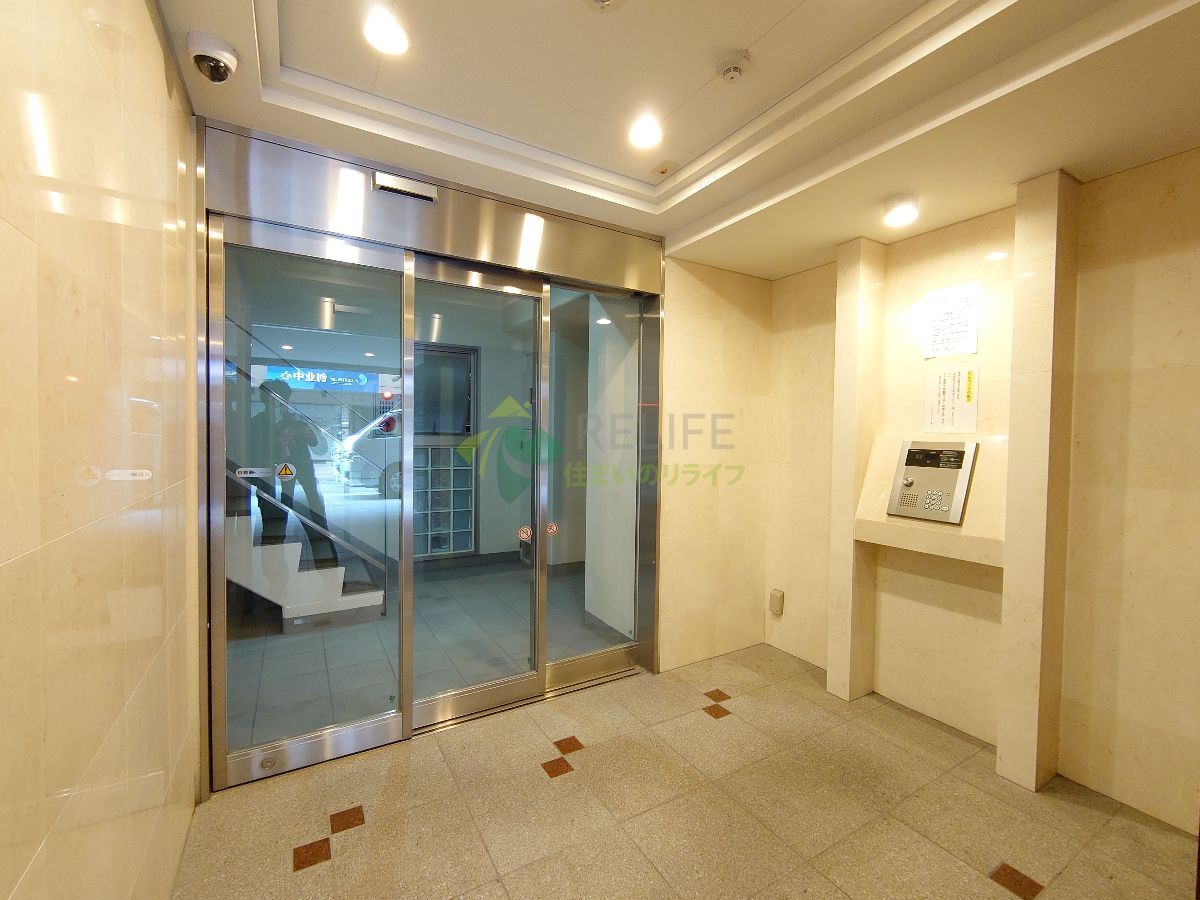 建物エントランス