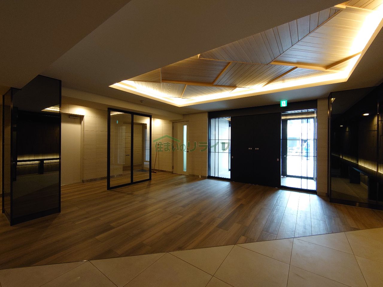 建物エントランス