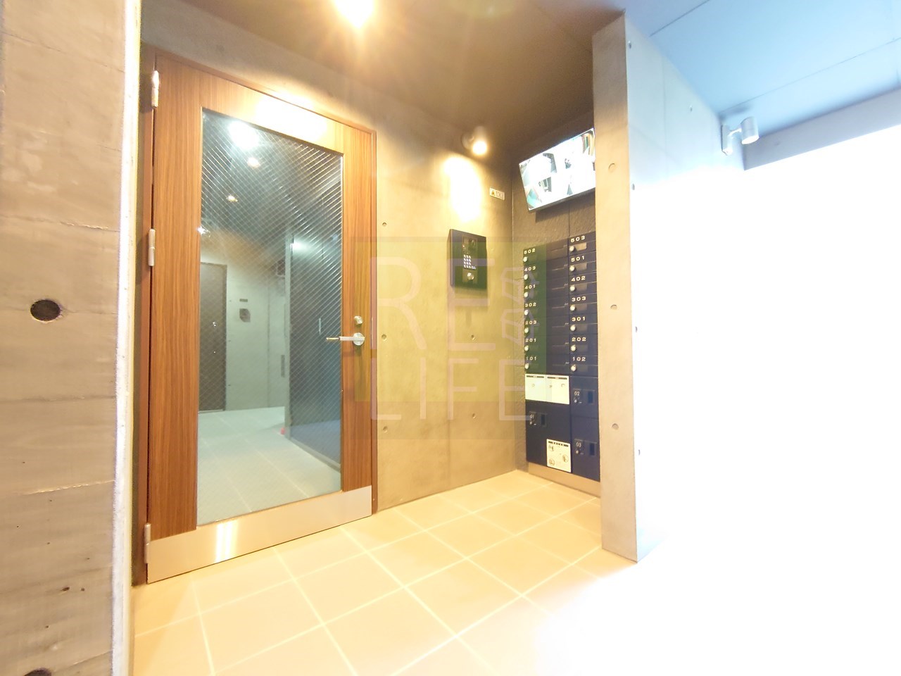 建物エントランス