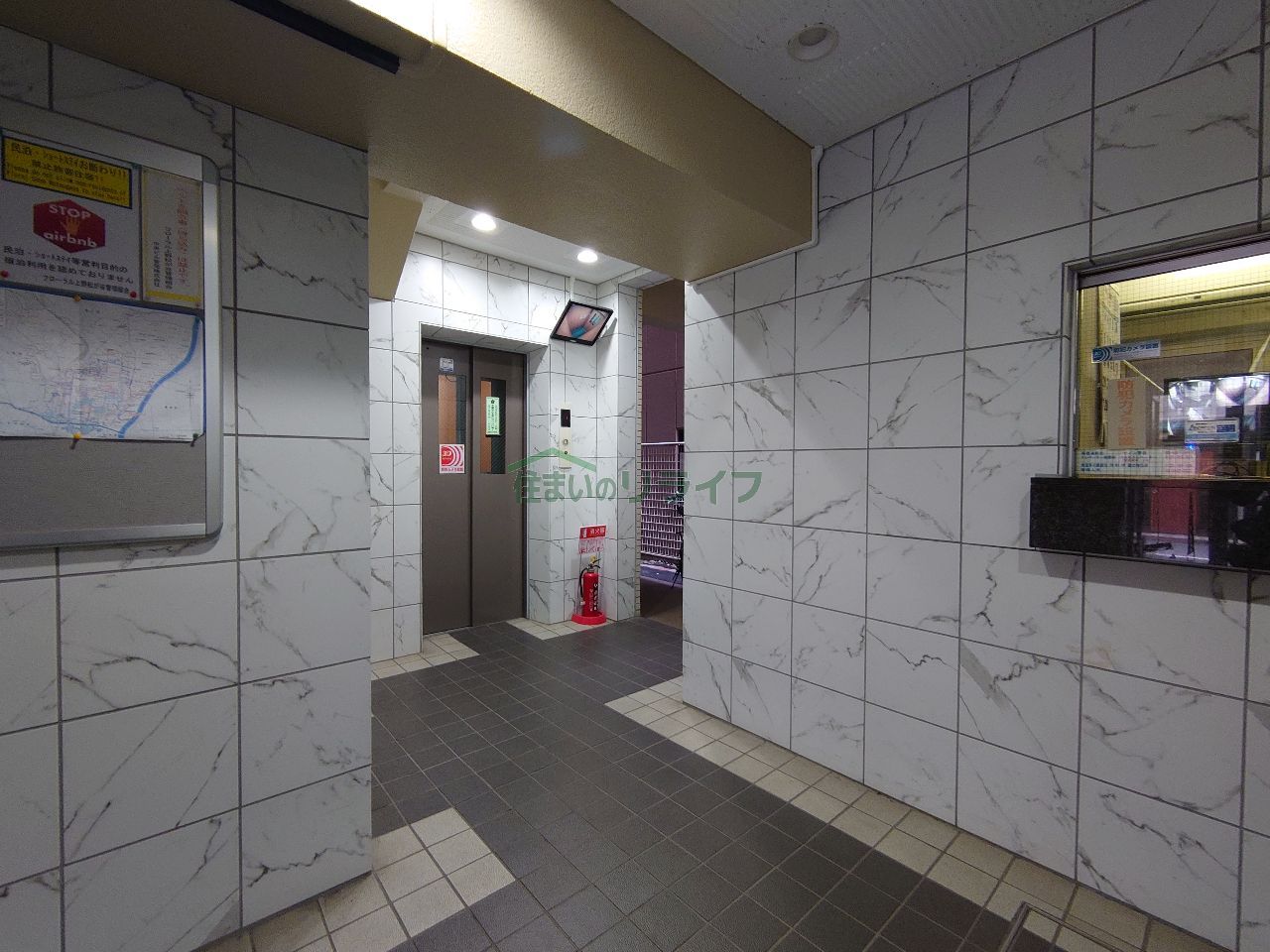 建物エントランス