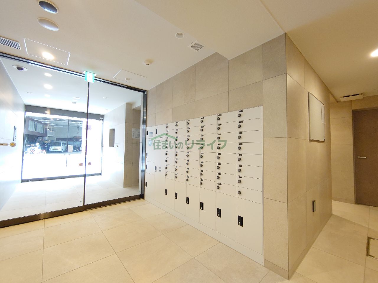 建物エントランス