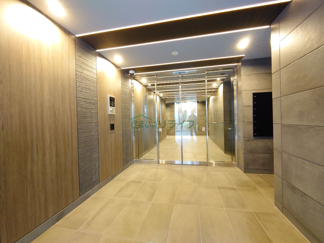 建物エントランス