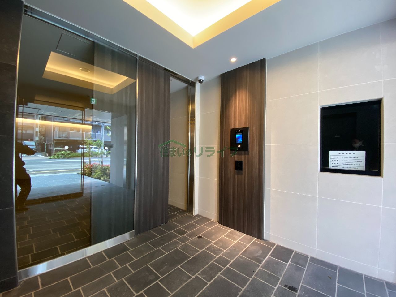 建物エントランス