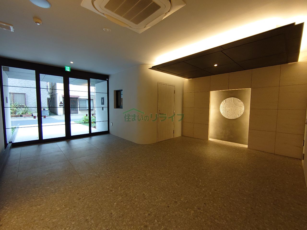 建物エントランス