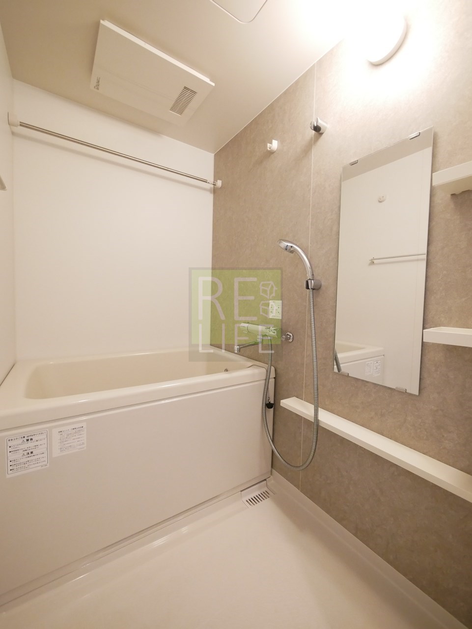 シャワールーム