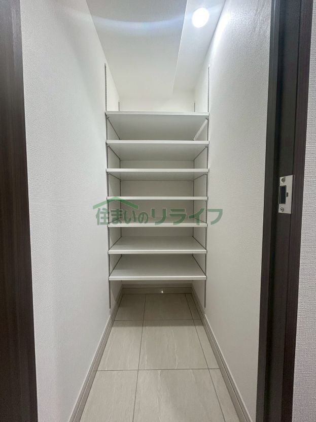 収納