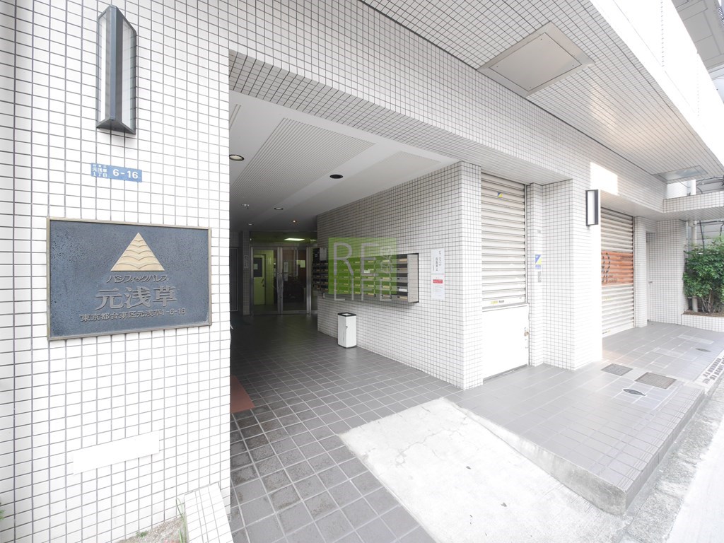 建物エントランス