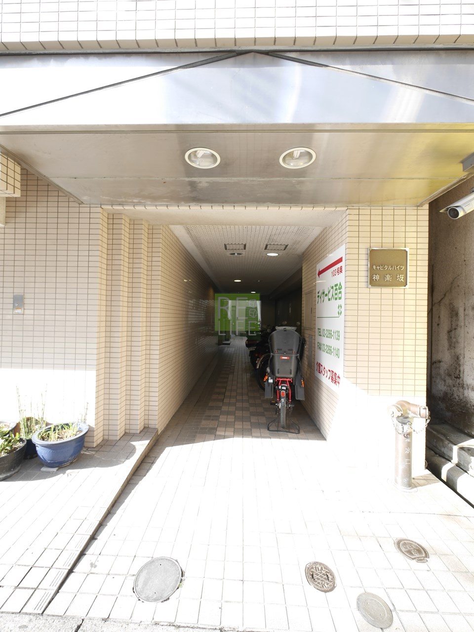 建物エントランス