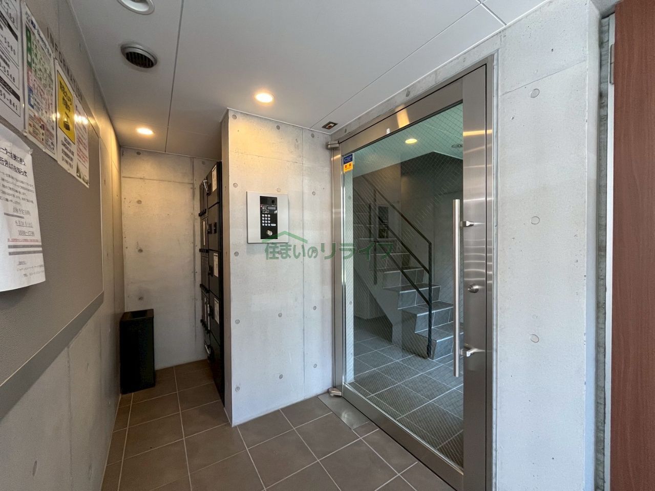 建物エントランス