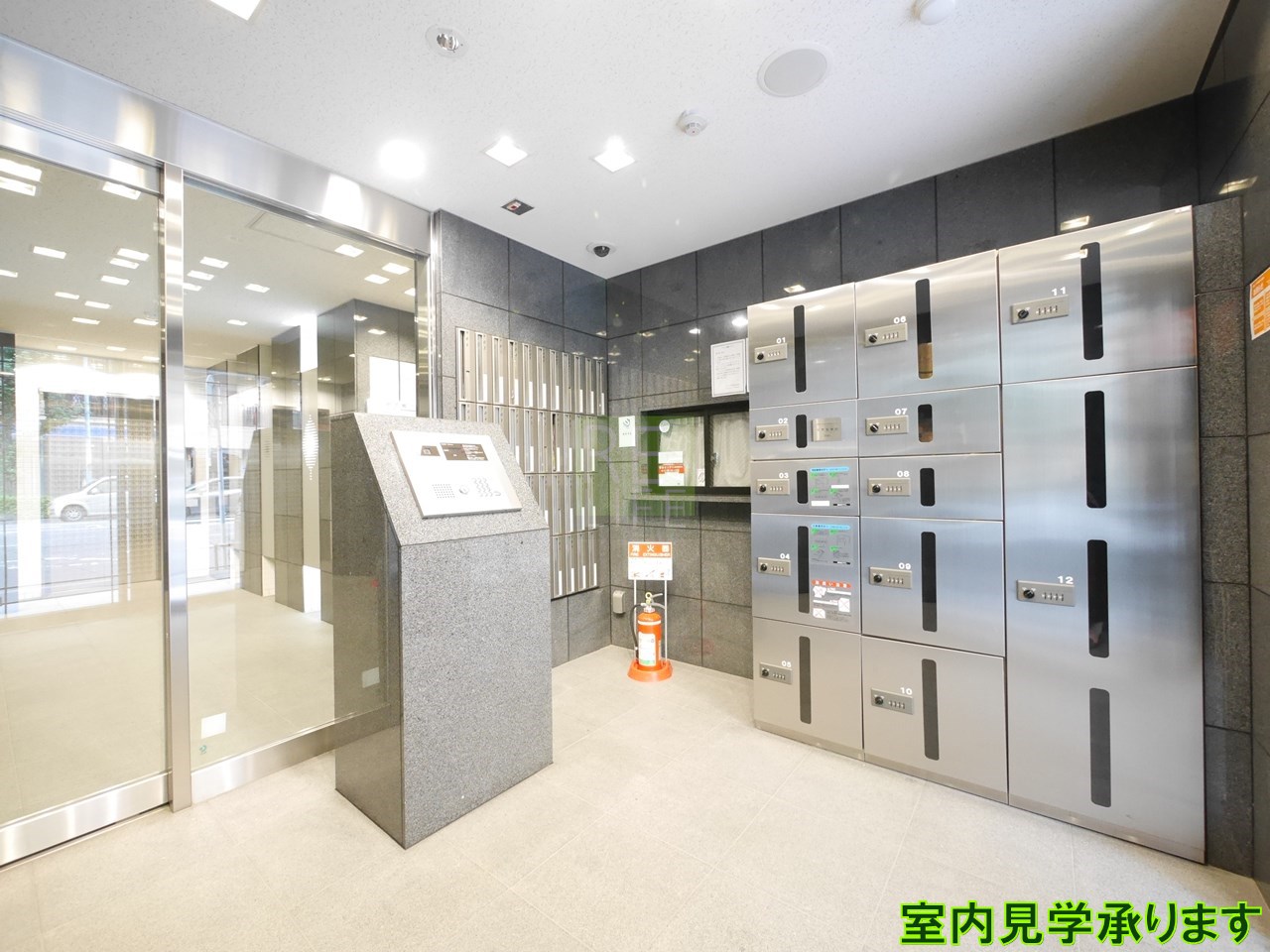 建物エントランス